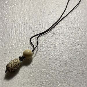 Chic Cream and Black Pendant Necklace